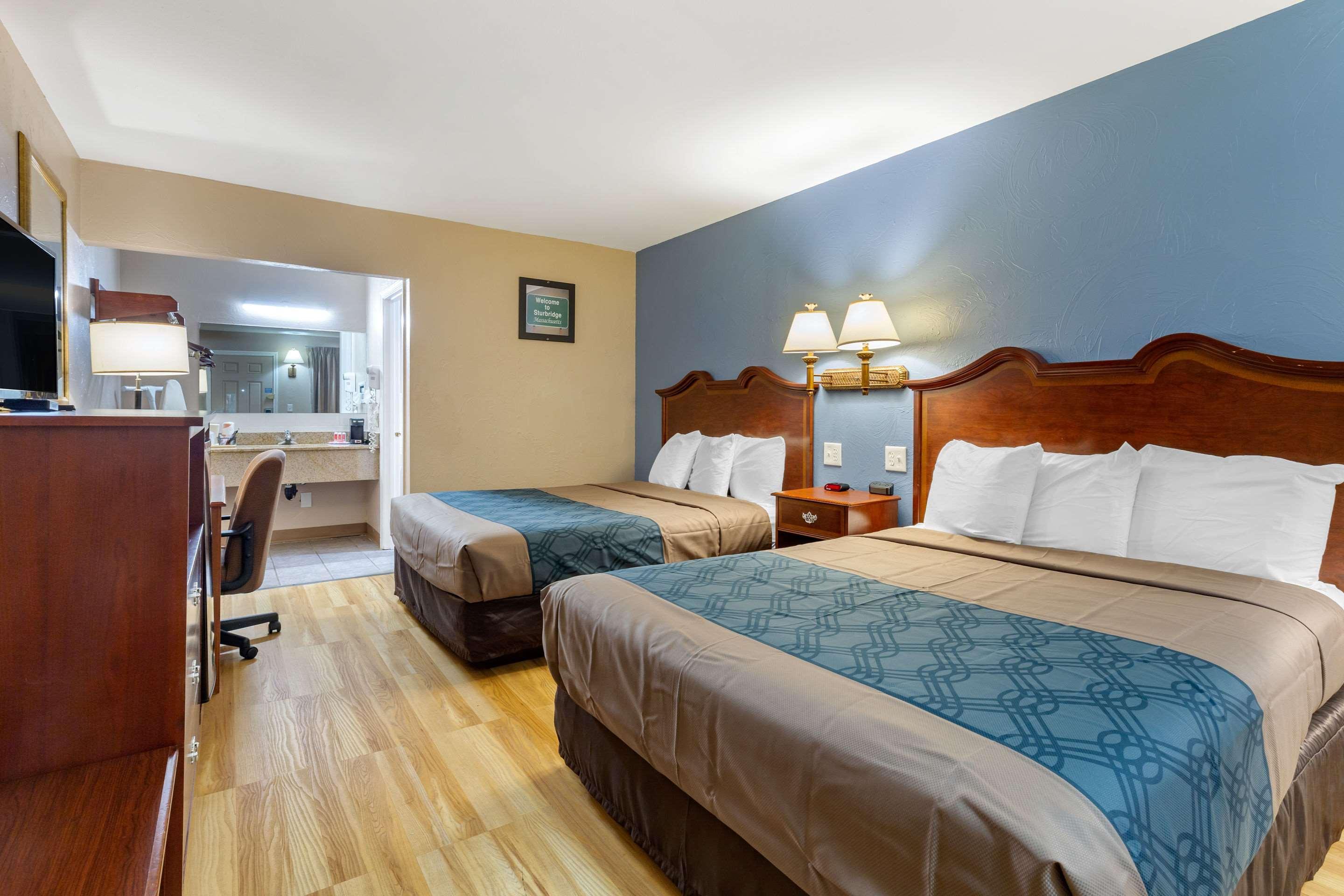 Econo Lodge Sturbridge Route 20 Exterior foto