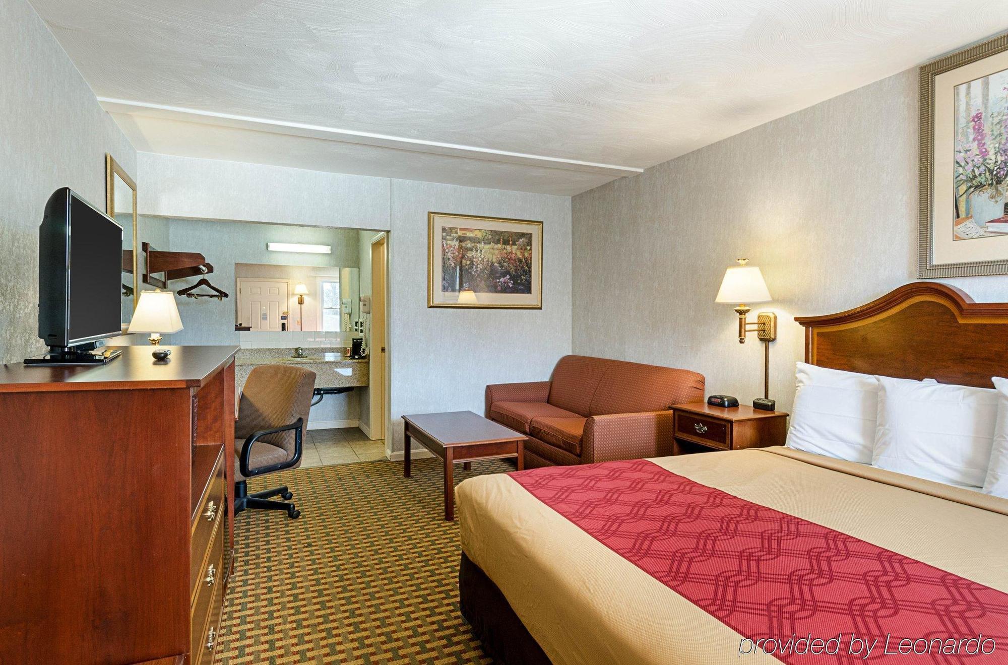 Econo Lodge Sturbridge Route 20 Exterior foto